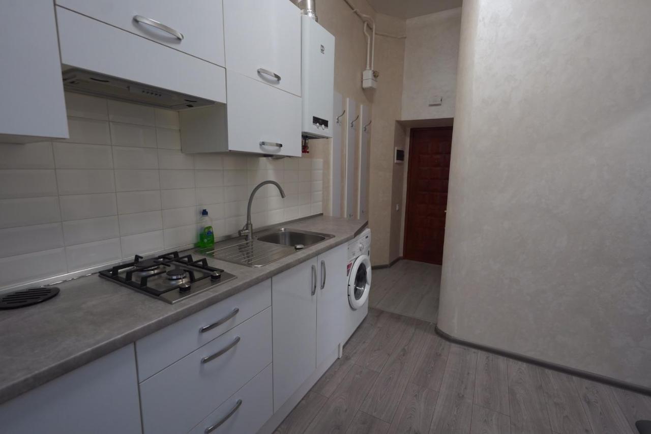 New Cozy Apartment Near Opera House And “Malevich” Lviv Exterior photo