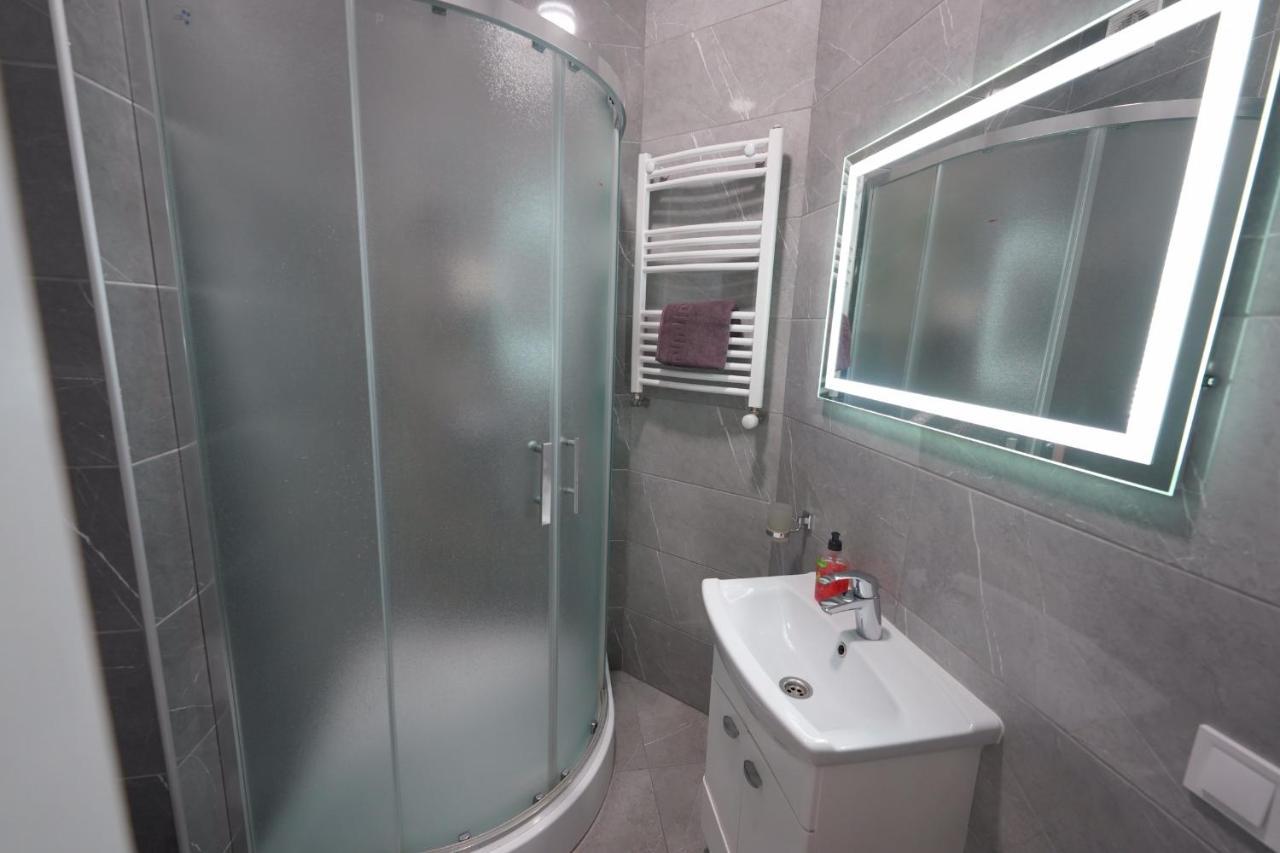 New Cozy Apartment Near Opera House And “Malevich” Lviv Exterior photo